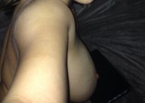 Selfie sexy de moi seins nus